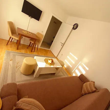 F&n Apartman *